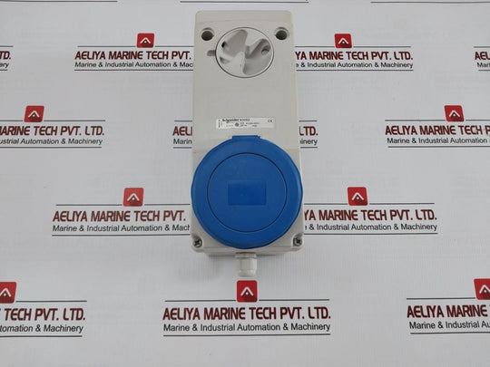 Schneider Electric Unika Interlocked Socket 200-250V/Ip65 83092