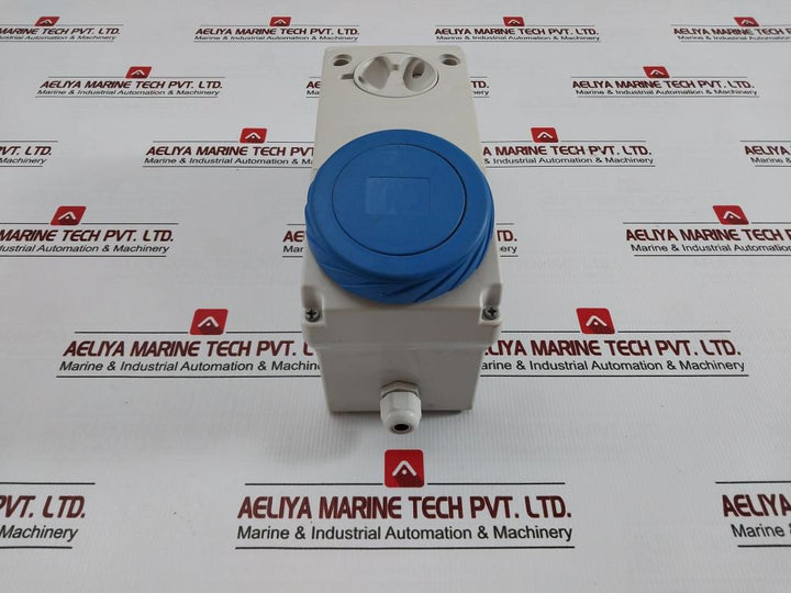 Schneider Electric Unika Interlocked Socket 200-250V/Ip65 83092
