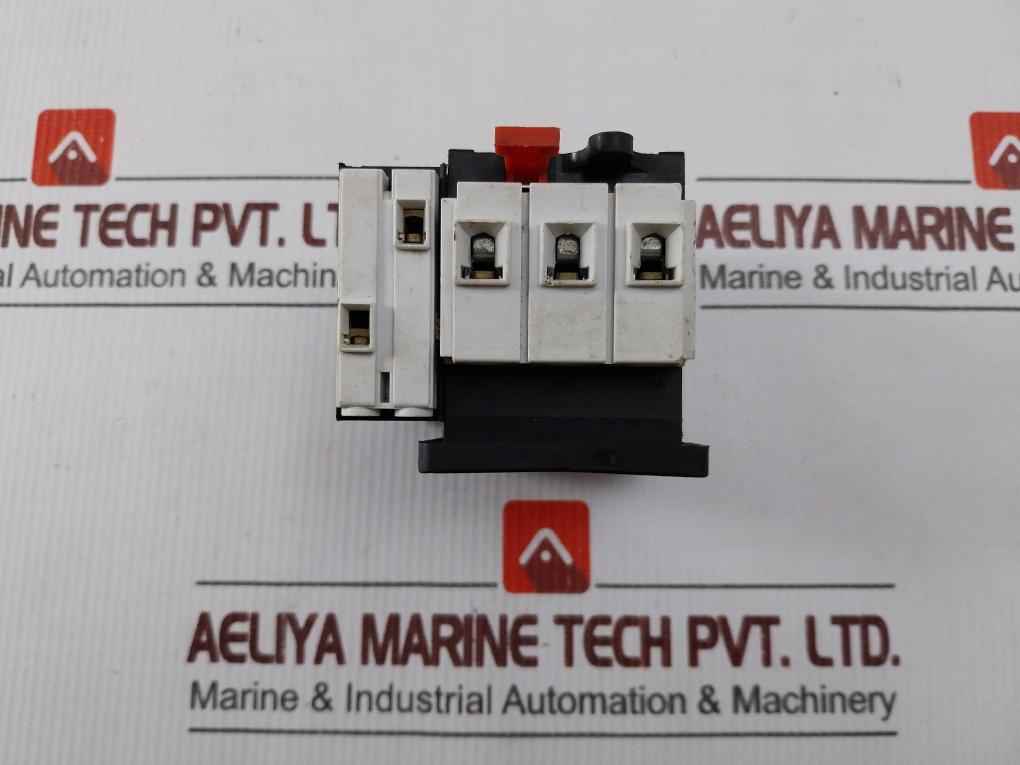 Schneider Electric V1 Switch Body For Switch Disconnector 15kw/690v 50/60hz