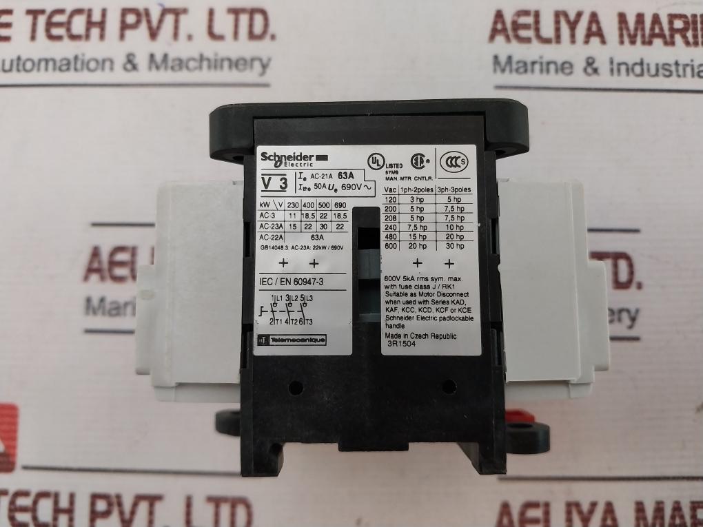 Schneider Electric V 3 Pole Isolator Load