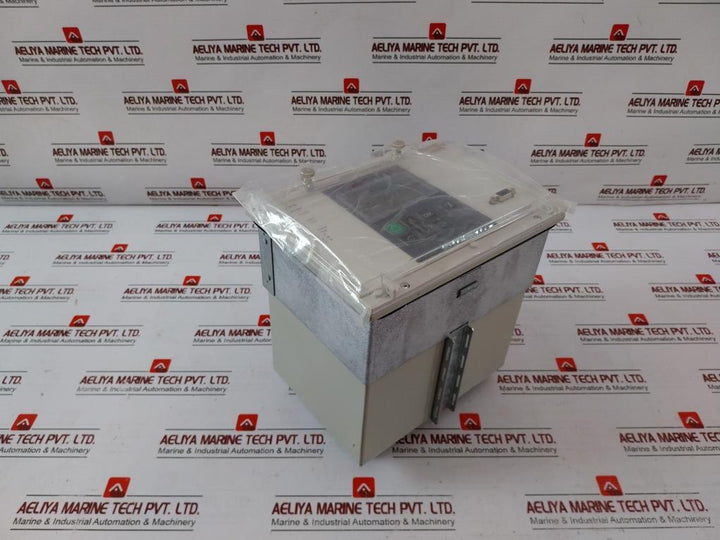 Schneider Electric Vamp 255 Feeder & Motor Manager 100/110v 50/60hz V255-058298