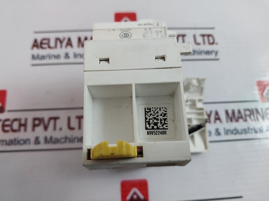 Schneider Electric Vigi Ic65 Elm Circuit Breaker 230/400v~50hz