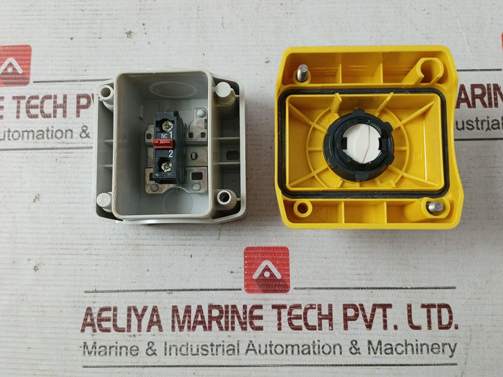 Schneider Electric Xal K174 Emergency Stop Push Button Ip65 Trunt 10A 330-8559