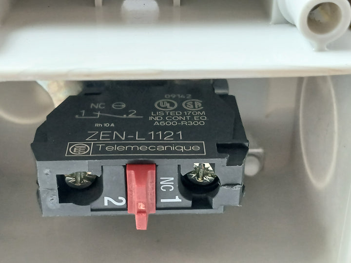 Schneider Electric Xal K174 Emergency Stop Push Button Ip65 Trunt 10A 330-8559