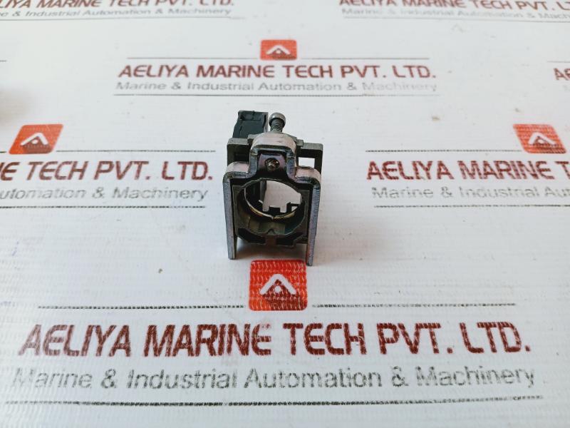 Schneider Electric Xb4 Bp31ex Green Pushbutton Spring Return Ip65