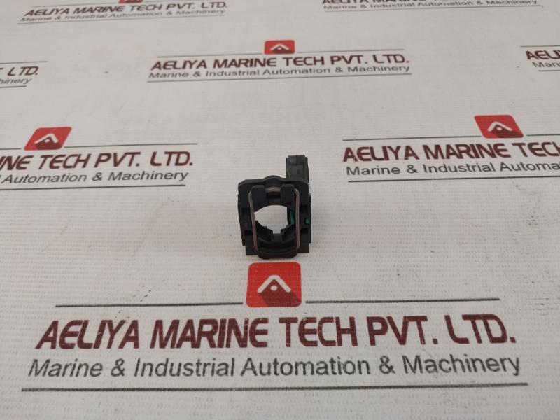 Schneider Electric Xb5Aa61N Push Button Spring Return 240V 3A 10A Zbe-101N