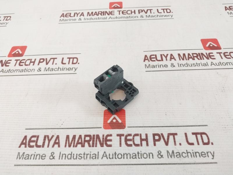 Schneider Electric Xb5Aa61N Push Button Spring Return 240V 3A 10A Zbe-101N