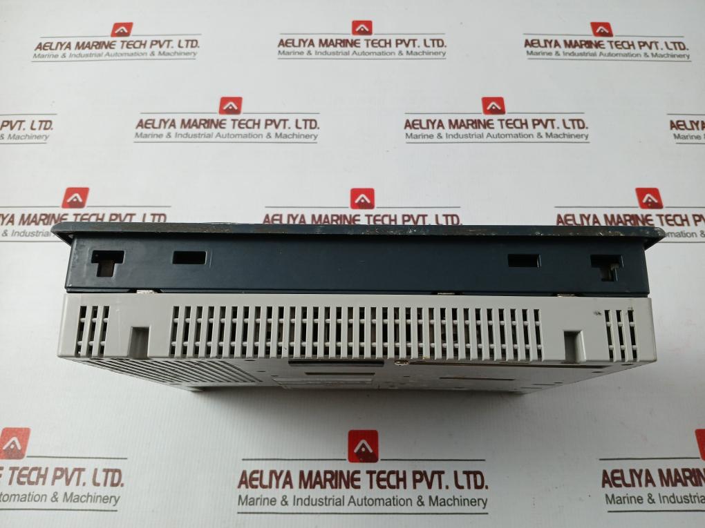 Schneider Electric Xbtort5330 Advanced Touchscreen Panel 10.4