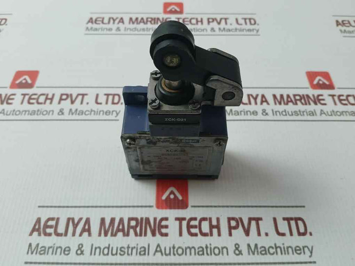Schneider Electric Xck-m Standard Limit Switch Ip66 500V