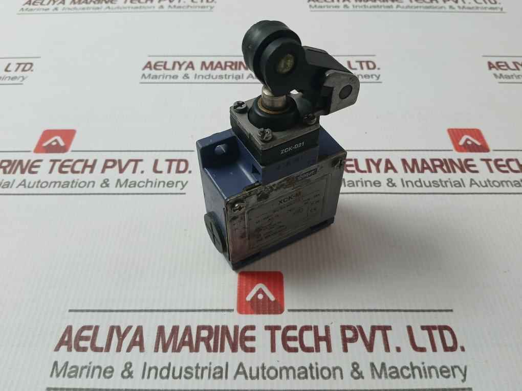 Schneider Electric Xck-m Standard Limit Switch Ip66 500V
