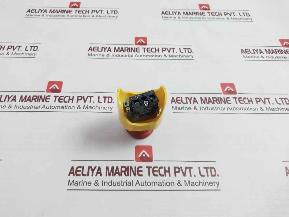 Schneider Electric Zb2-be102C Emergency Mushroom Stop Push Button 600V 10A