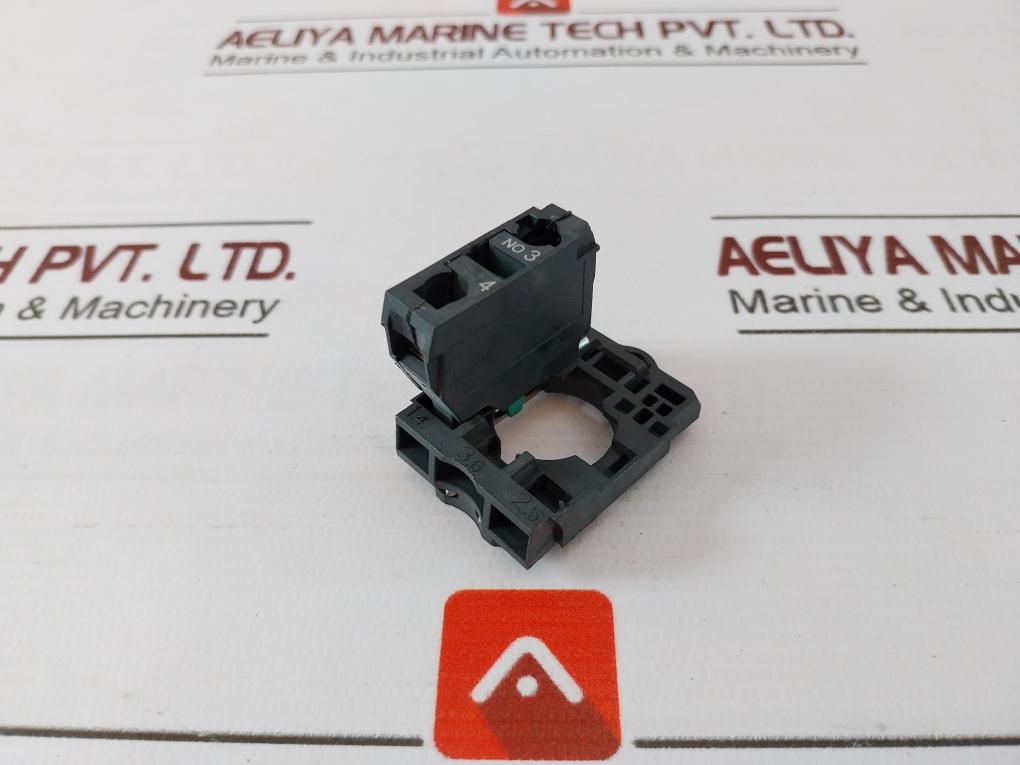Schneider Electric Zbe-101N Single Contact Block En/Iec 60947-5-1 240V 3A