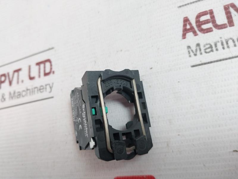 Schneider Electric Zbe-101N Single Contact Block Zb5Az009 Xb5Aa21N 10A 240V 3A