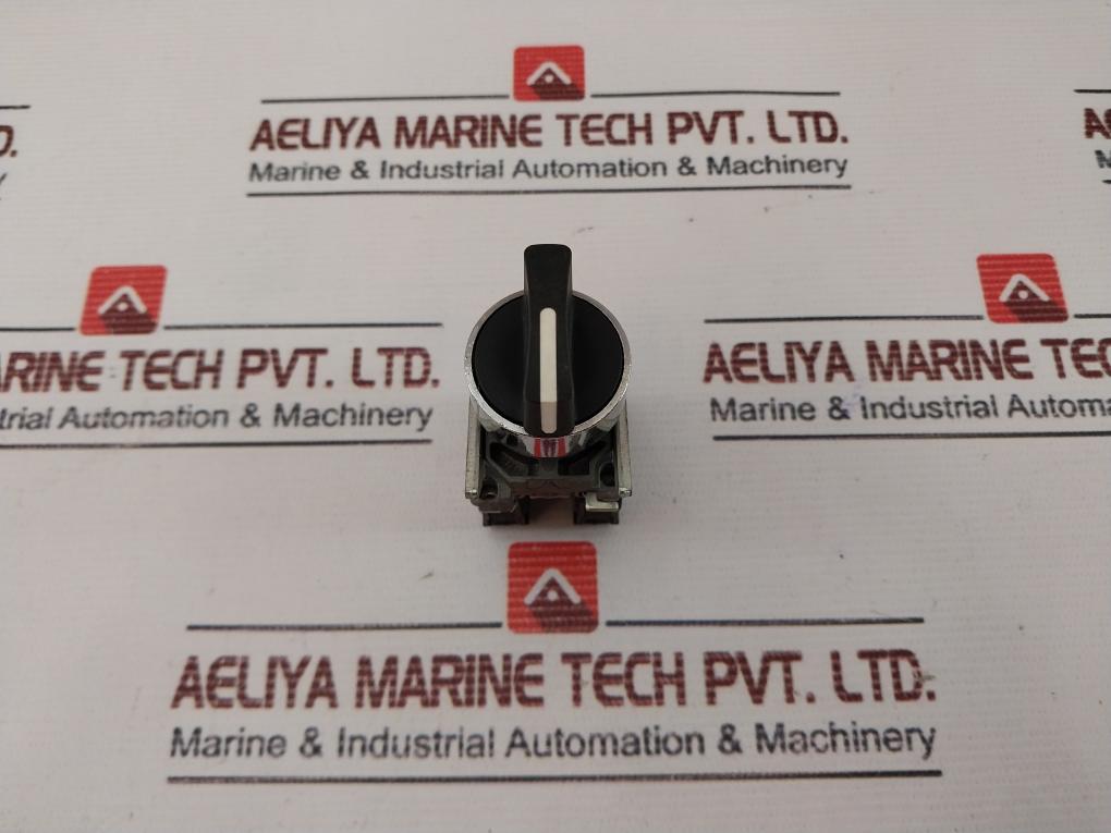 Schneider Electric Zbe-101 Selector Switch Ac15-240V 3A