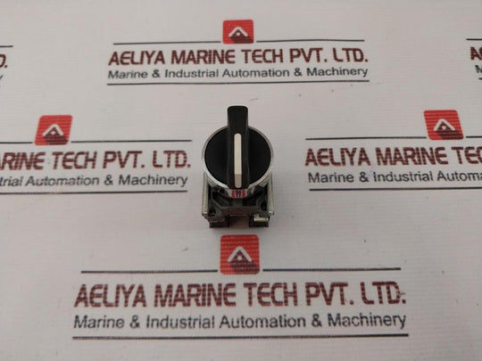 Schneider Electric Zbe-101 Selector Switch Ac15-240V 3A