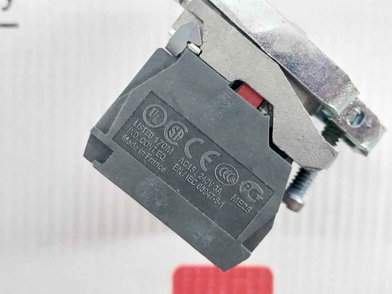 Schneider Electric Zbe-101 Start Green Push-button 240V 3A