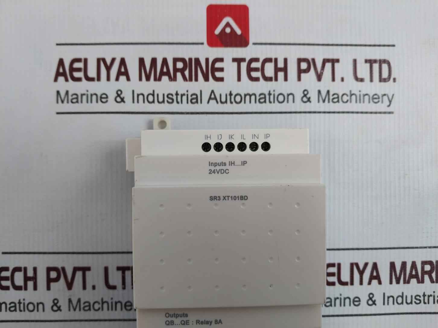 Schneider Electric/telemecanique Sr3 Xt101bd Discrete I/o Extension Module 24vdc