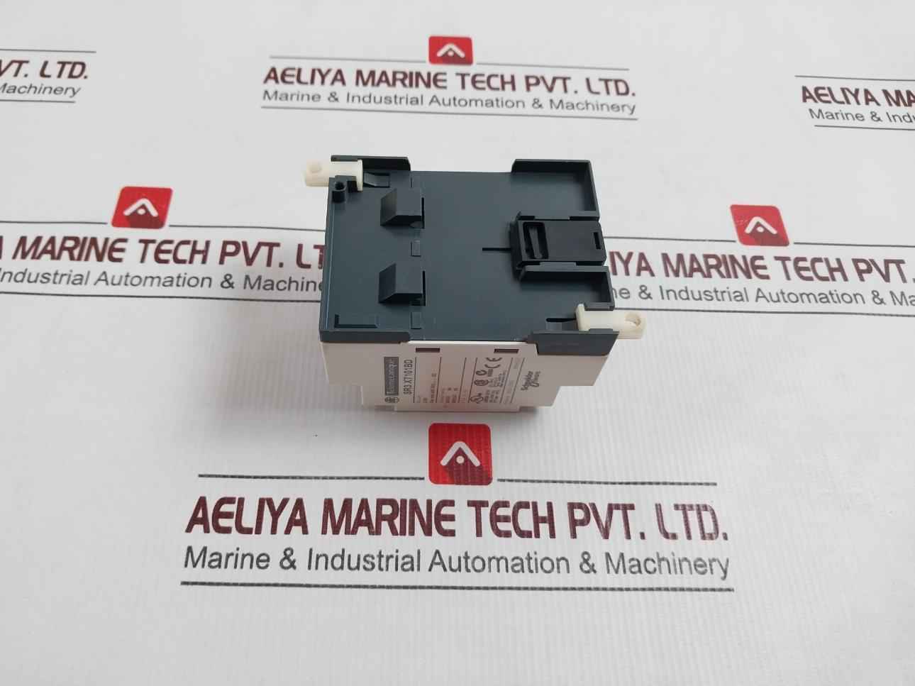 Schneider Electric/telemecanique Sr3 Xt101bd Discrete I/o Extension Module 24vdc