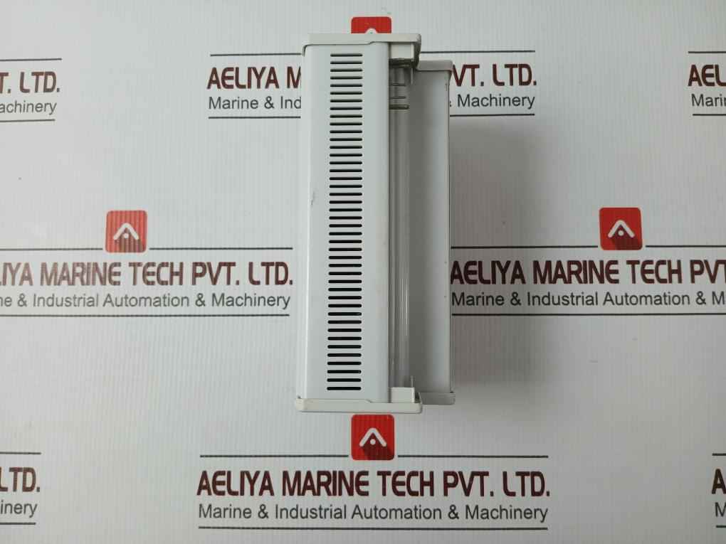 Schneider Mtn6710-0004 Knx Universal Dimming Actuator Ll Reg-k/4X230/250W