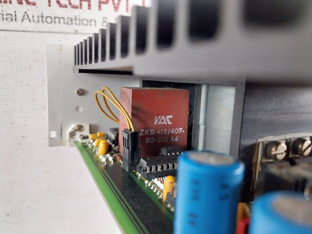 Schneider Nrsk 2410-b39F1006 Power Supply Module 0000000663 24V 10A 120278/1