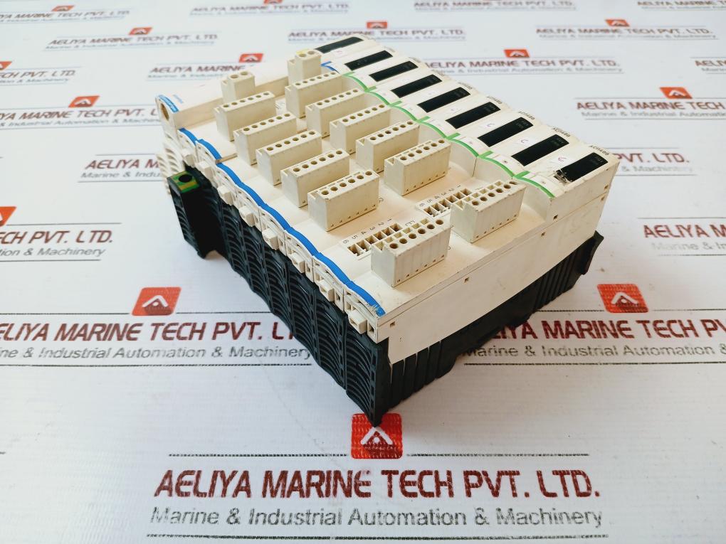 Schneider Stbnip2212,Stbpdt3100,Stbaci1400 Module Rack 24 Vdc 0.43A