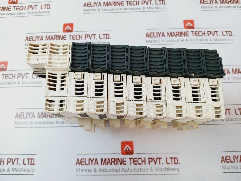 Schneider Stbnip2212,Stbpdt3100,Stbaci1400 Module Rack 24 Vdc 0.43A