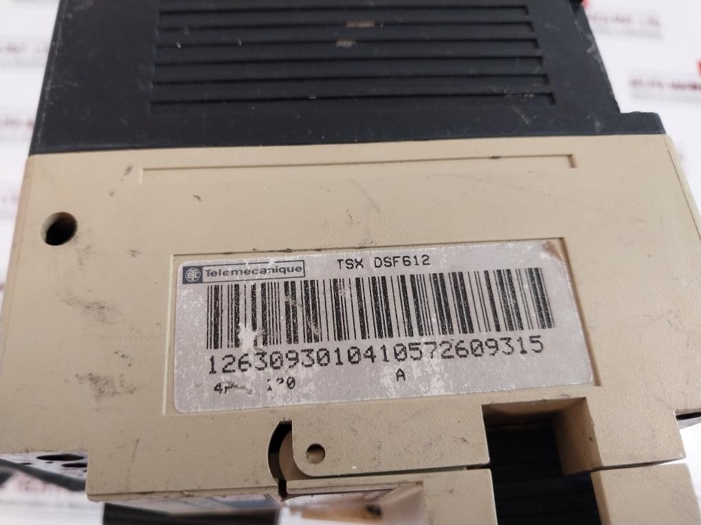 Schneider Tsx Dsf 612 Output Module W/ Tsxdmf401 Module Expander