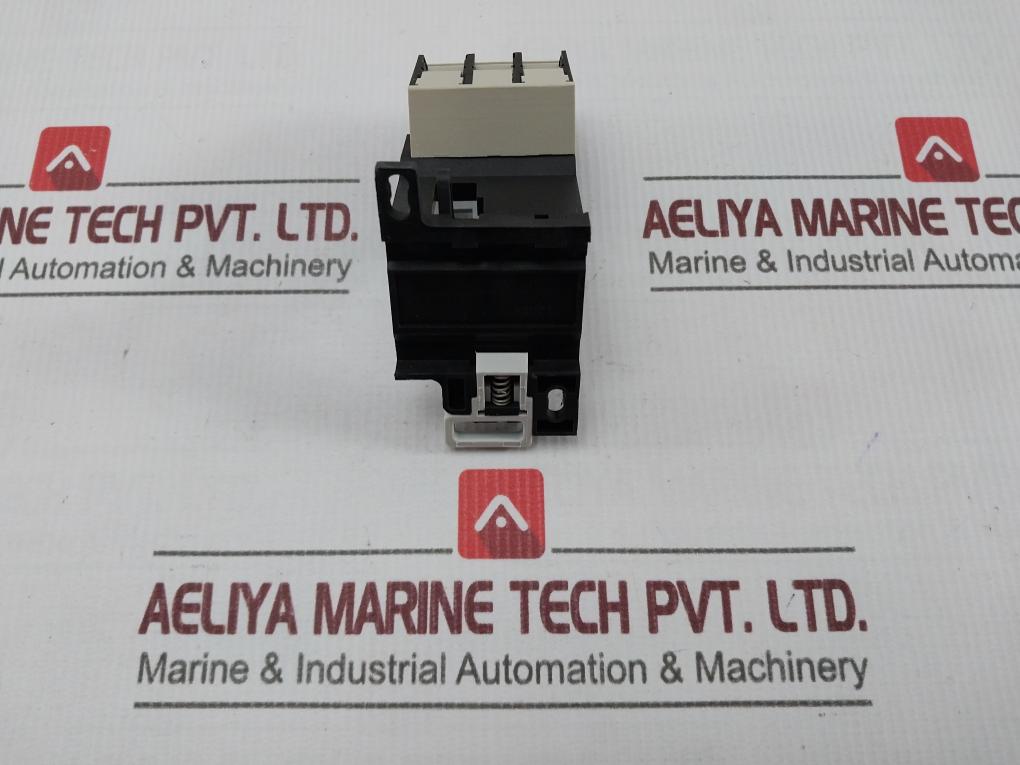 Schneider Electric La7D1064 Overload Relay Adaptor Block