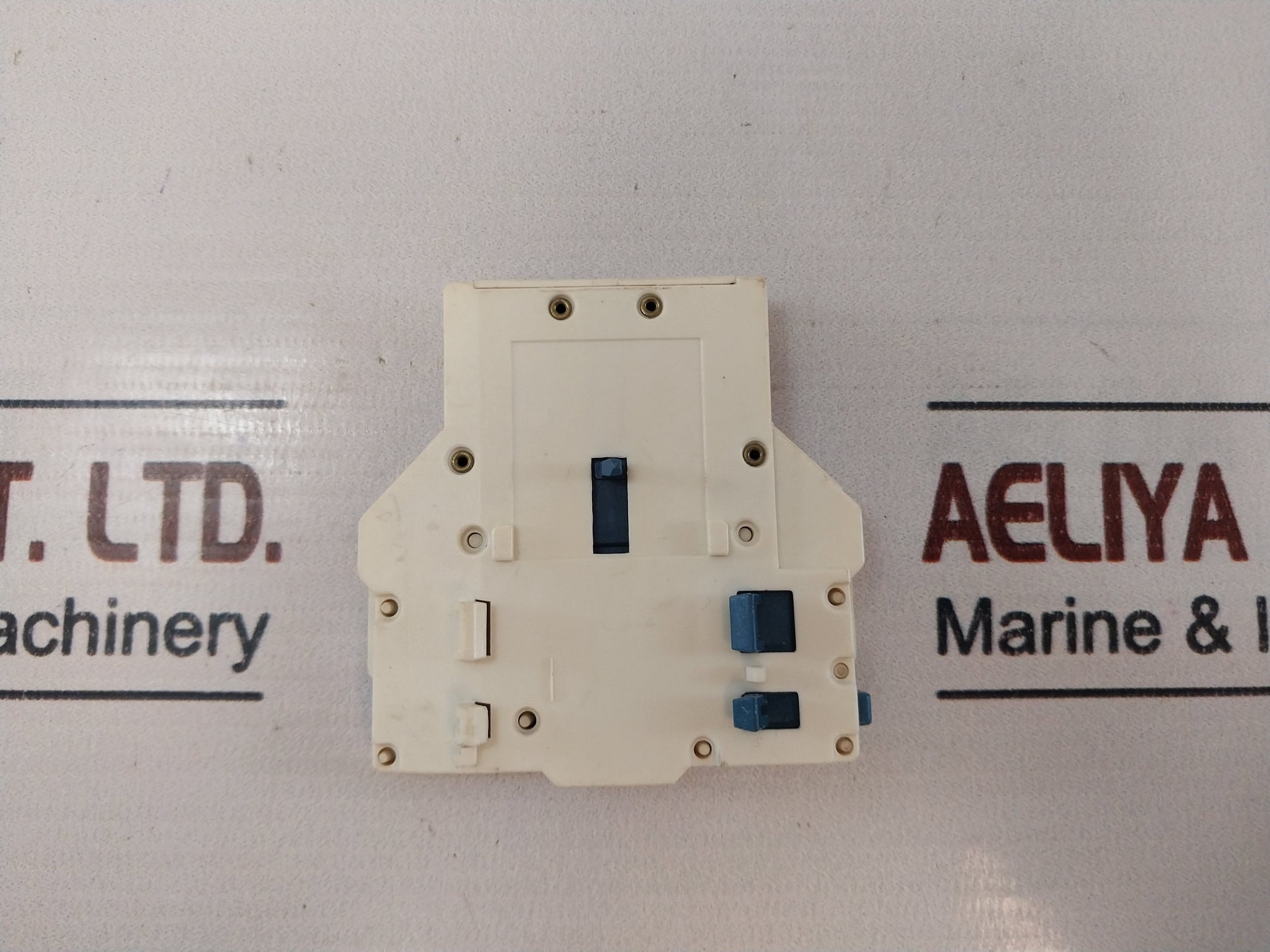 Lot Of 2X Schneider Electric Lad8N11 Auxiliary Contact Block