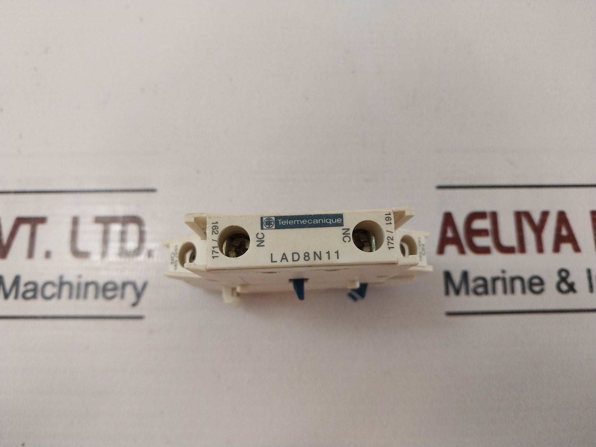 Lot Of 2X Schneider Electric Lad8N11 Auxiliary Contact Block