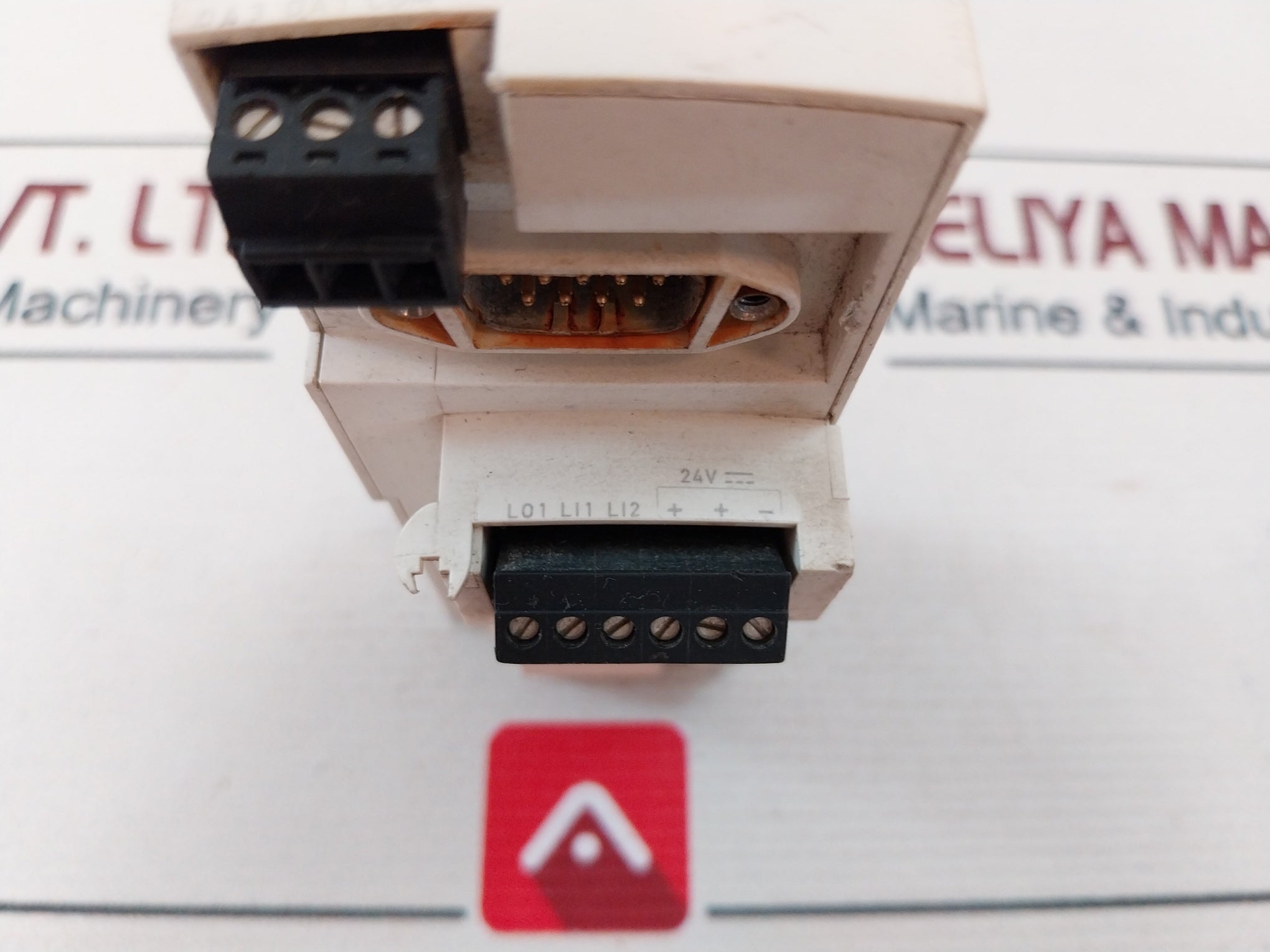 Schneider Electric Lulc08 Communication Module 24V Dc 0.5A