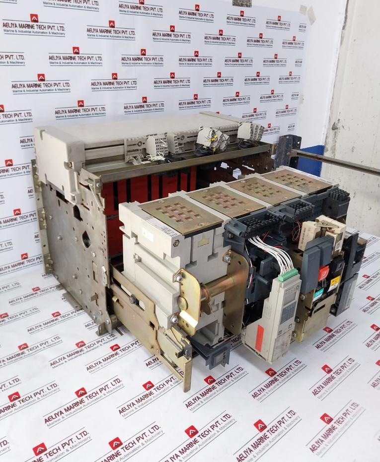 Schneider Electric Masterpact Nw10 H1 Micrologic 6.0 A Circuit Breaker 1000a