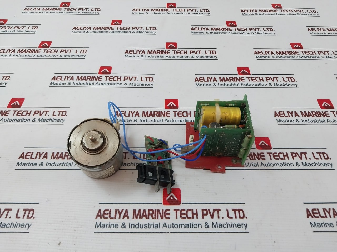 Merlin Gerin/Schneider Electric Mnr-uv 685692 Time Delayed Undervoltage Release