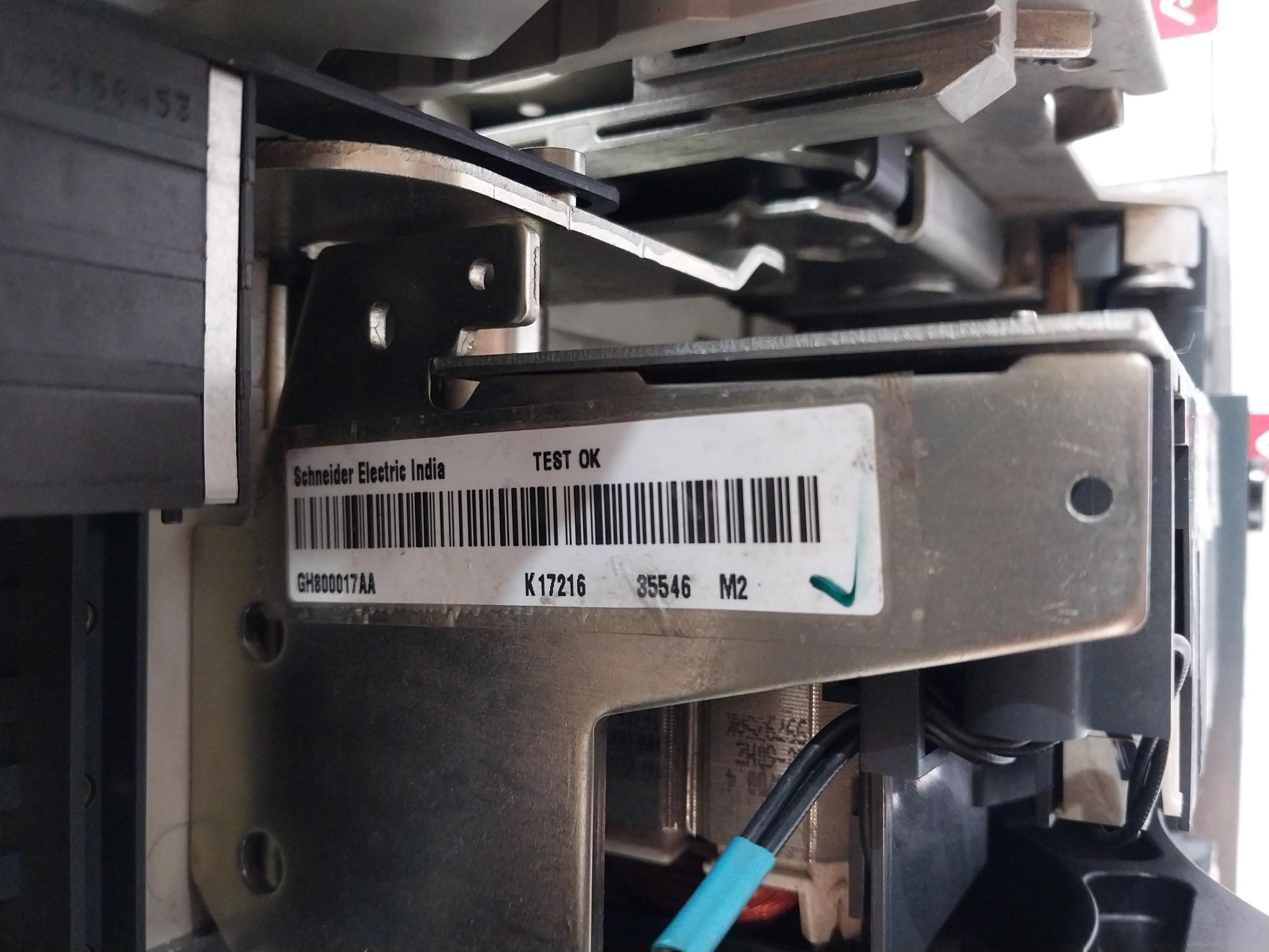 Schneider Electric Nw32 H1 3P Masterpact Circuit Breaker Trip Unit 1000V 12Kv