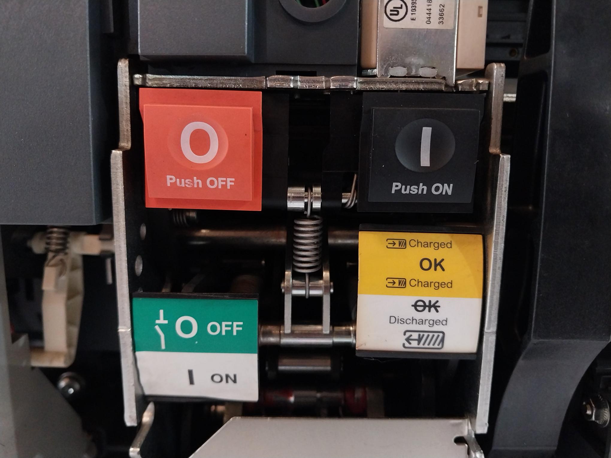 Schneider Electric Nw32 H1 3P Masterpact Circuit Breaker Trip Unit 1000V 12Kv