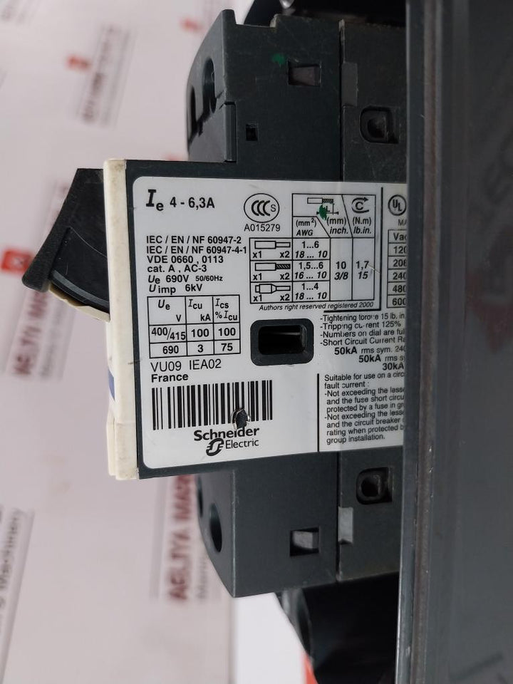 Schneider Electric Qcc920-1/1 Enclosure 50/60 Hz