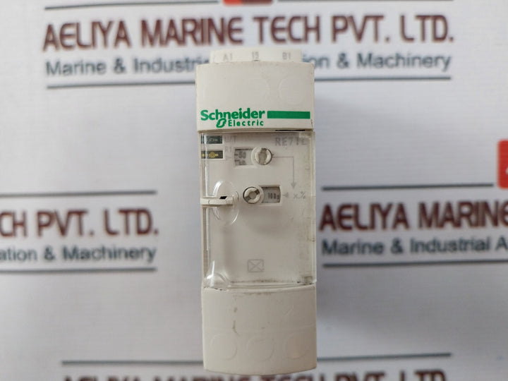 Schneider Electric Re7Tl11Bu Delay Timer Relay 0.05S-300H, 110-240V~ 50/60Hz
