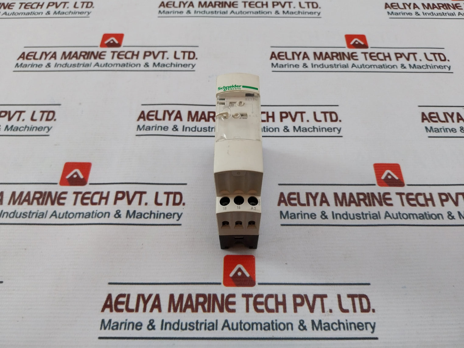 Schneider Electric Re7Tl11Bu Delay Timer Relay 0.05S-300H, 110-240V~ 50/60Hz