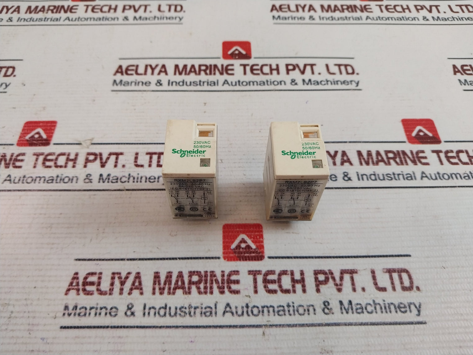 Schneider Electric RXM2LB2P7 Miniature Plug Relay 5A 250VAC