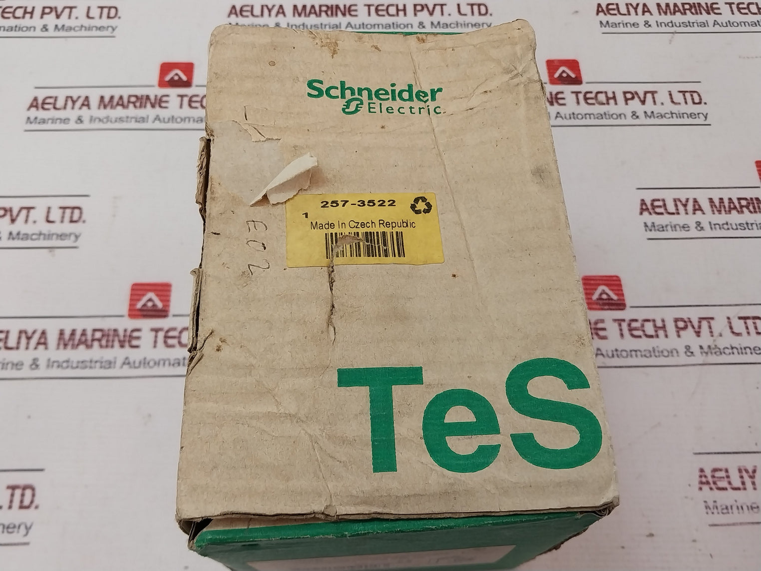 Schneider Electric Vcf02Ge Emergency Stop/Main Switch Ip65 Enclosure