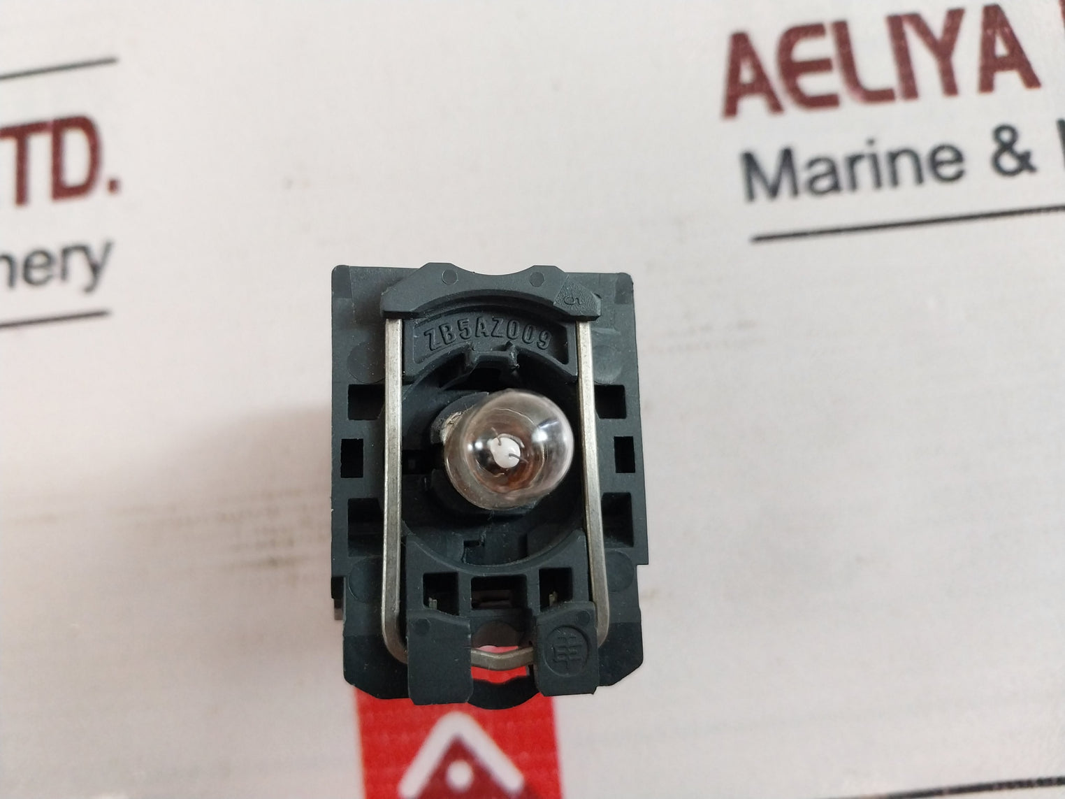 Schneider Electric XB5 AW1171N White Light Illuminated Push Button Switch