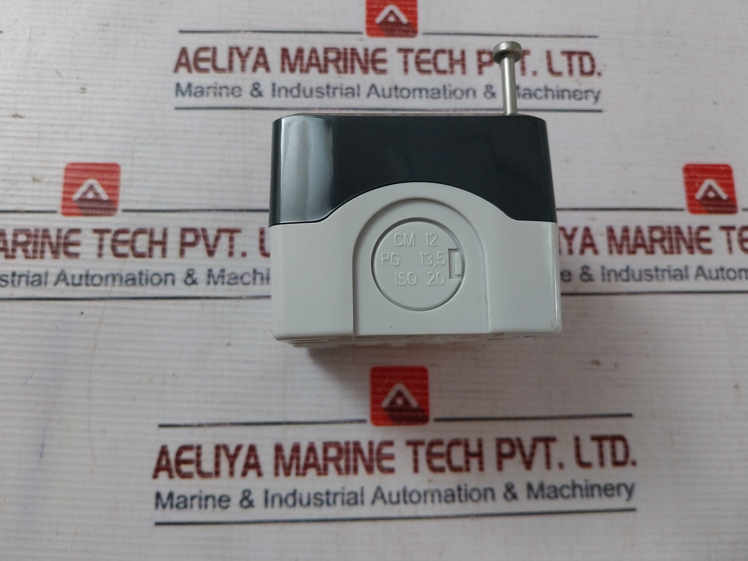 Schneider Electric Xald01 Control Box 1 Hole Ip66