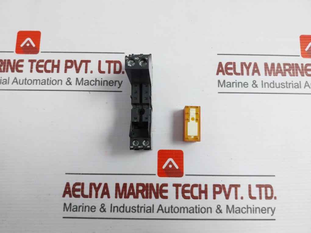 Schrack 16A Power Relay With Socket Rt78726 250Vac
