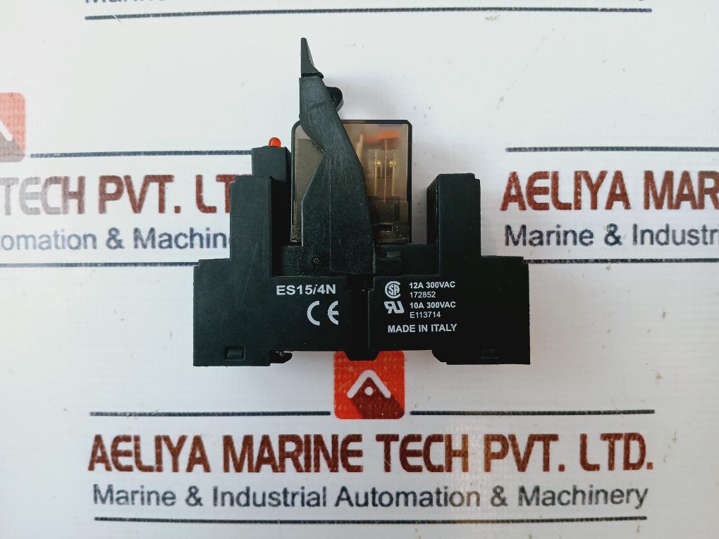 Schrack Pt530024 Plug-in Relay With Socket Es15/4N