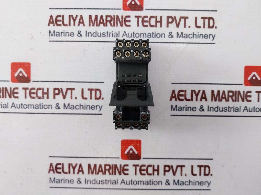 Schrack PT530024 Relay With Socket