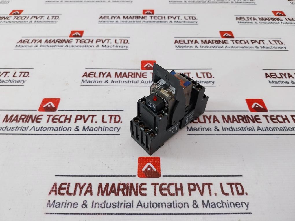 Schrack PT530024 Relay With Socket