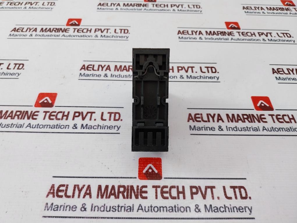 Schrack PT530024 Relay With Socket
