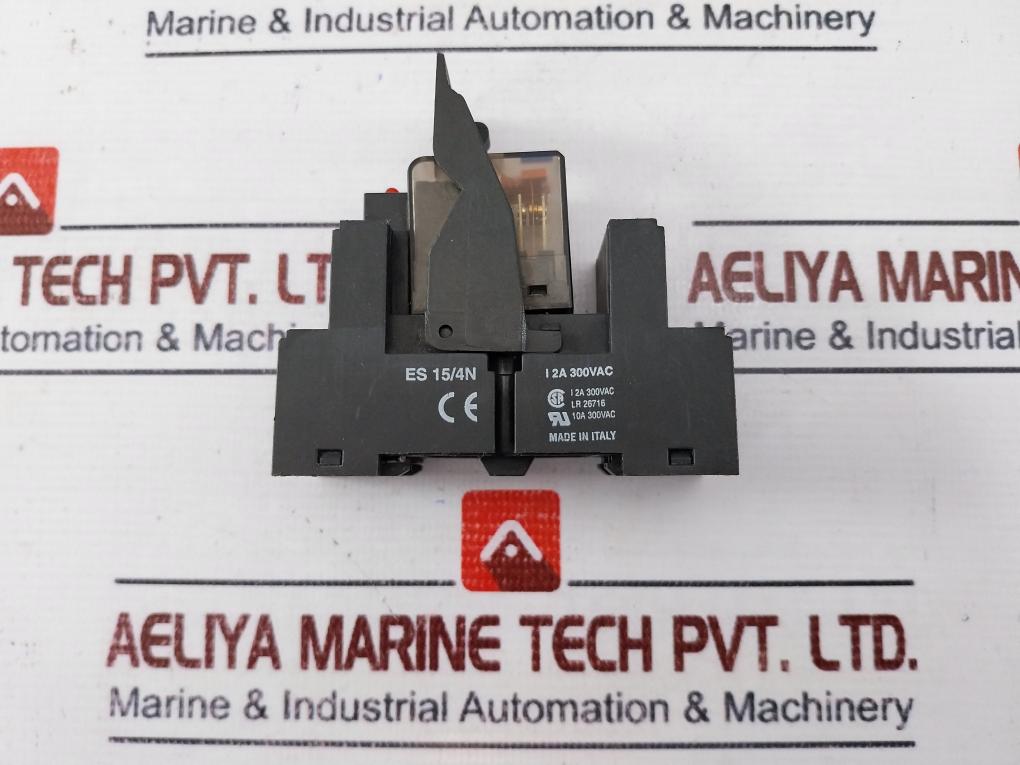 Schrack PT530024 Relay With Socket