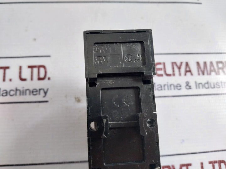 Schrack Pt570730 Miniature Relay With Socket 6a 250v