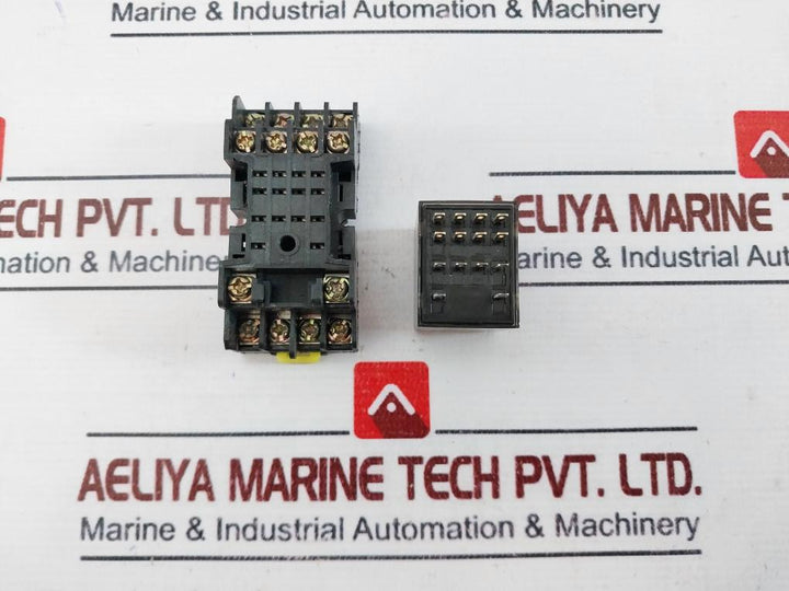 Schrack PT570730 Plug-In Relay With Base SZX-SMF